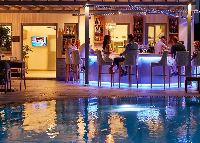 Amara Suites Santorini