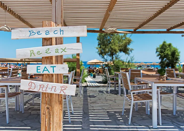 Nissia Beach Apartments & Suites